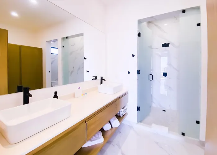 Luxury 2 Bed Heart Of Cabo Oview Pedregal 802